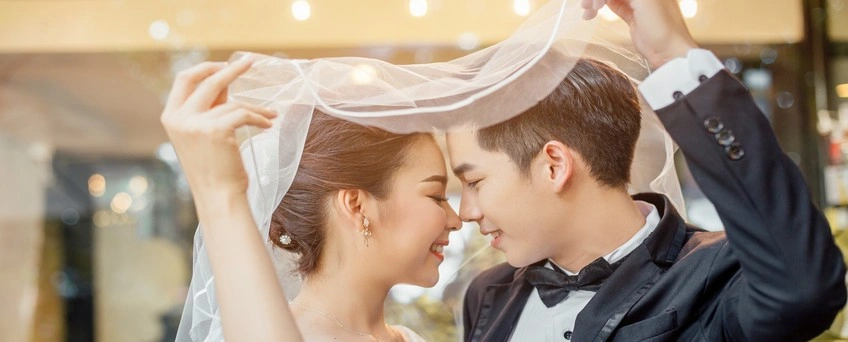 3 in 10 Engaged Couples Will Take on Wedding Debt