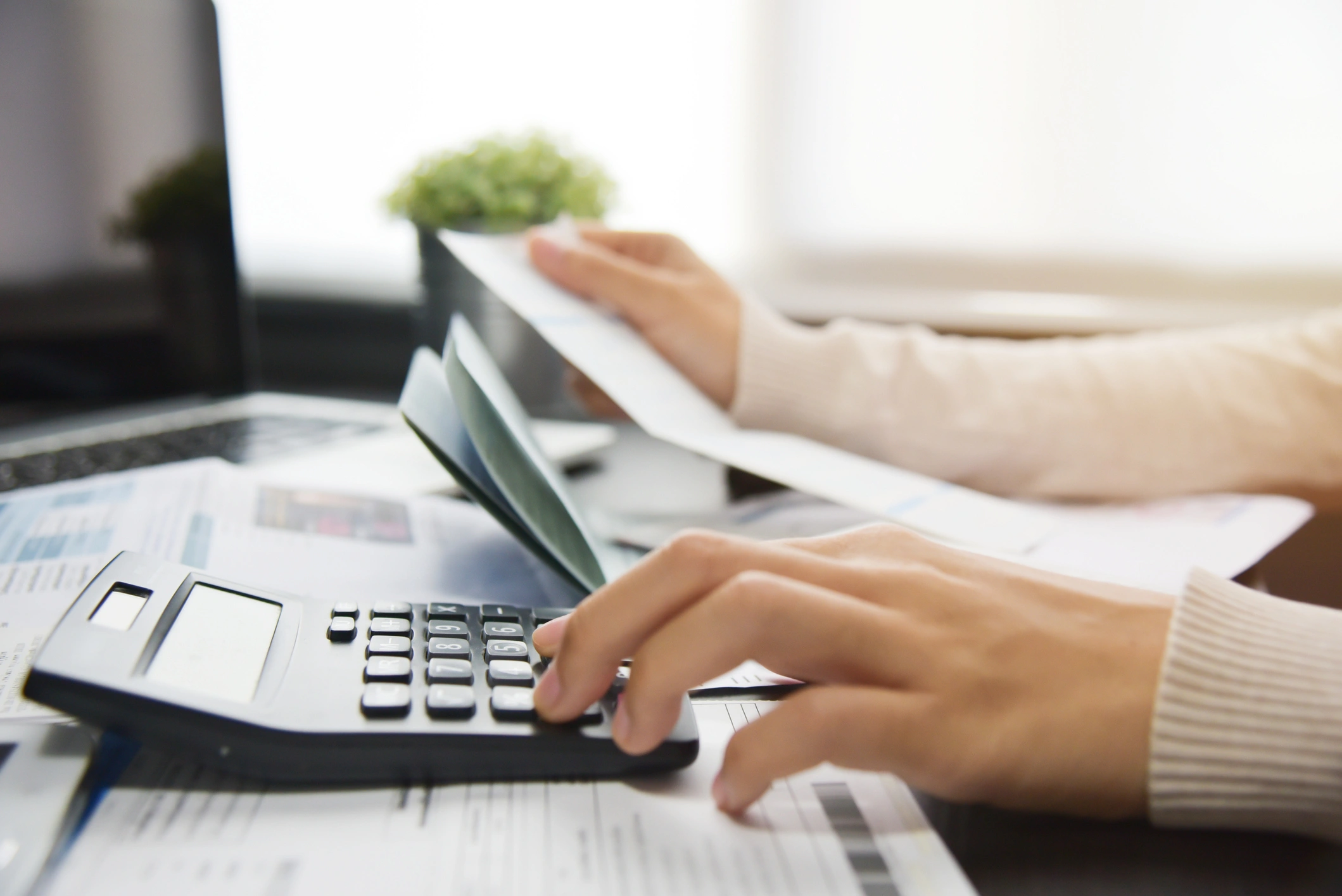 How To Calculate Interest on a Loan
